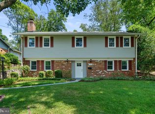 11919 Tildenwood Dr, Rockville, MD 20852