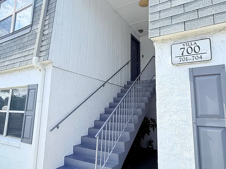 1000 S Semoran Blvd — Photo 3