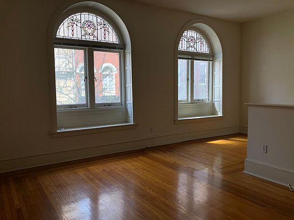 4th image of 1530 Spruce St #21