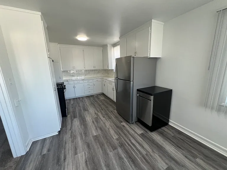 67 41st Ave #6 — Photo 6
