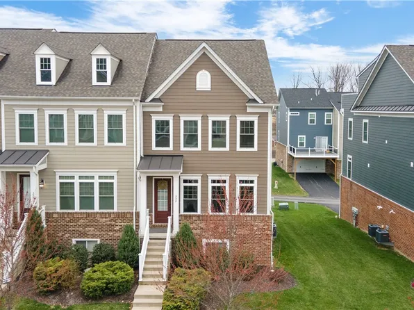 332 Osona Ln, Mars, PA 16046