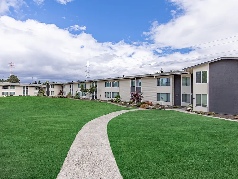 Tanara Villa at Tacoma Narrows — Photo 17