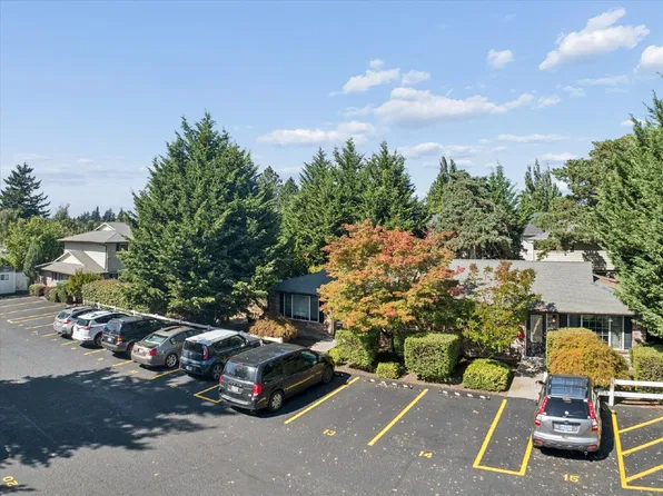 7835 SE Johnson Creek Blvd, Portland, OR 97206