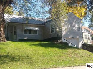 6103 S 19th St, Omaha, NE 68107