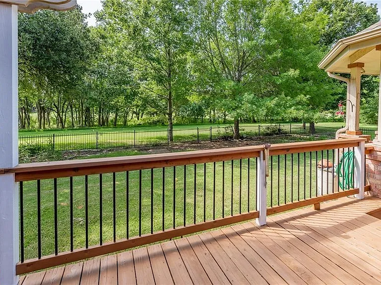 19313 Kennemer Dr — Photo 24