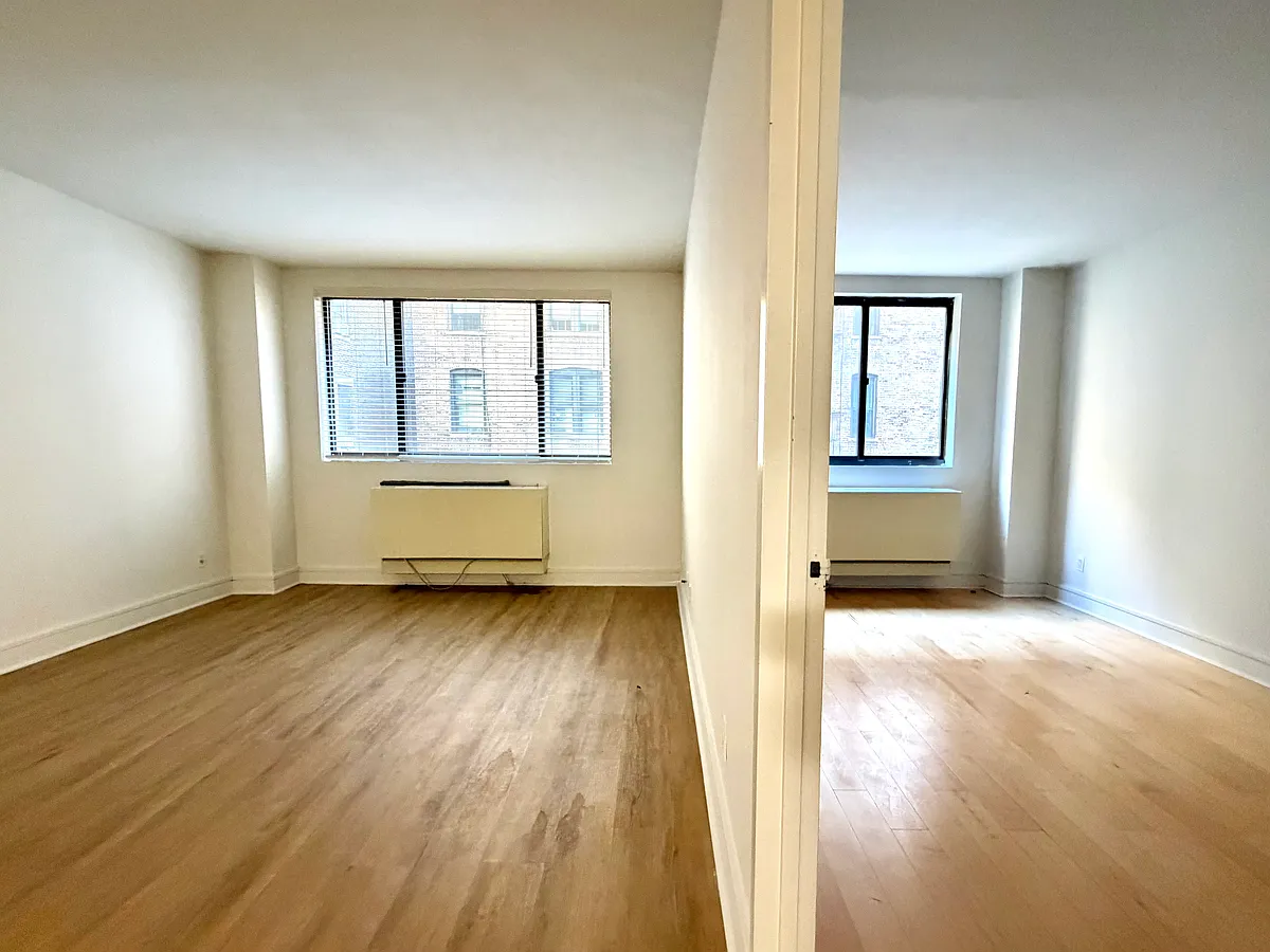 Building Photo - 323 W 96th St #608