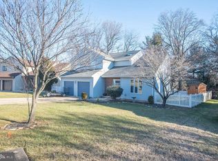 35 Coach Hill Dr, Newark, DE 19711