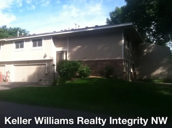 6623 Ives Ln N, Maple Grove, MN 55369