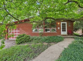 4528 Pershing Ave, Downers Grove, IL 60515