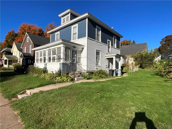 22 Bridge St, Carthage, NY 13619