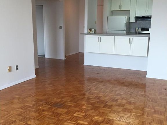 5th image of 376 Broadway APT 14C