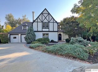 2203 S 103rd St, Omaha, NE 68124