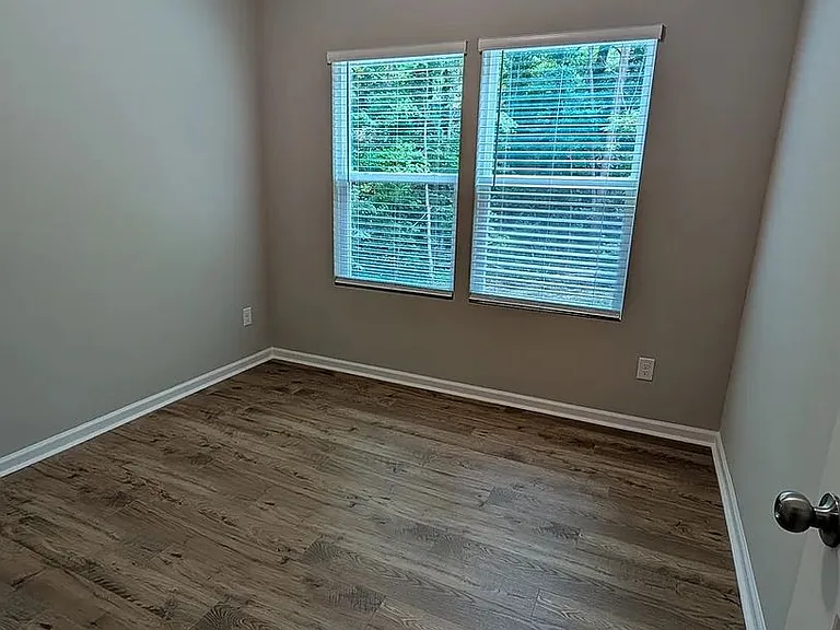 7119 Reeves St — Photo 10