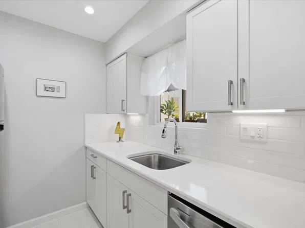 7406 Shadow Hill Dr APT 104, Austin, TX 78731