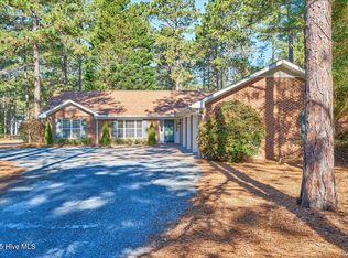 52 Birdie Dr, Whispering Pines, NC 28327