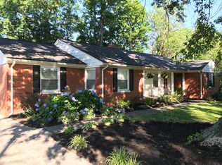 1705 Crestview Dr, New Albany, IN 47150