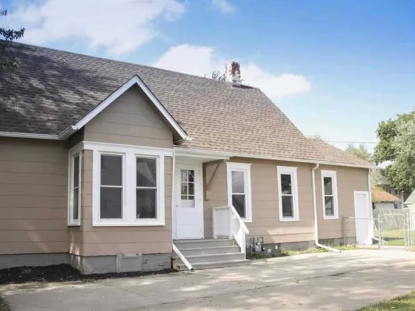 912 E 6th St, Fremont, NE 68025
