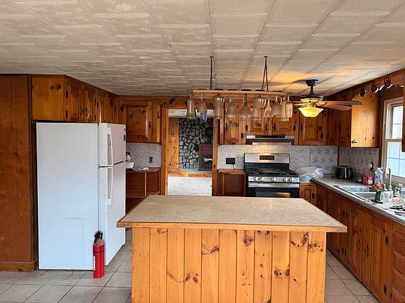 4th image of 846 New Boston Road