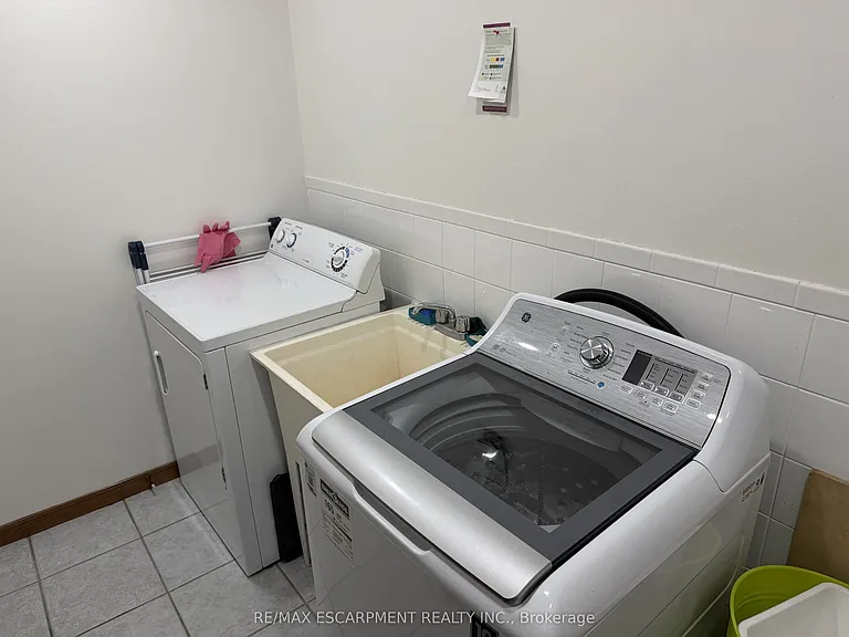 2 Pineridge Dr — Photo 12