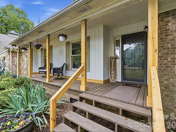 5th image of 1811 Price Rd