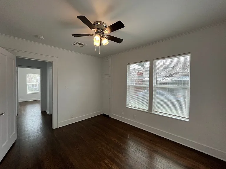 720 N Columbia Ave — Photo 15