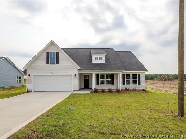 195 Magnolia St, Parkton, NC 28371