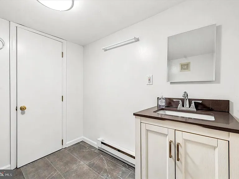 3889 Manayunk Ave #LOWER — Photo 25