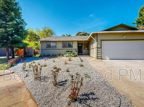 570 Pomo Dr, Ukiah, CA 95482