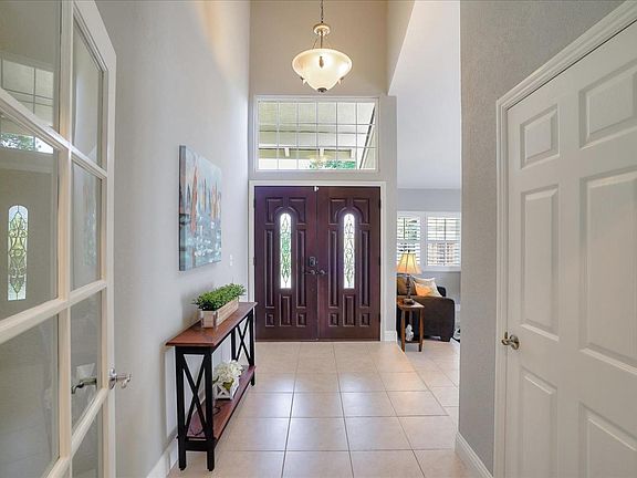 2nd image of 255 Del Monte Cir