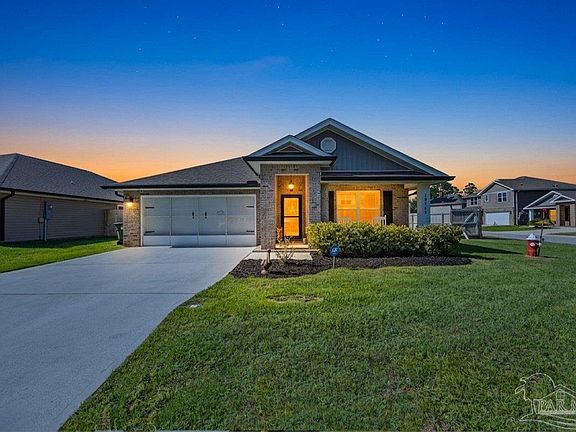 2nd image of 10560 Queens Gate Cir