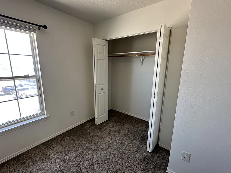 120 Davis Ave #202 — Photo 20
