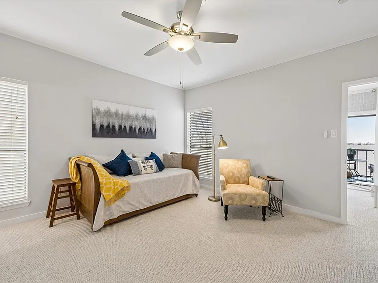 351 Lakeside Ln #201 — Photo 22