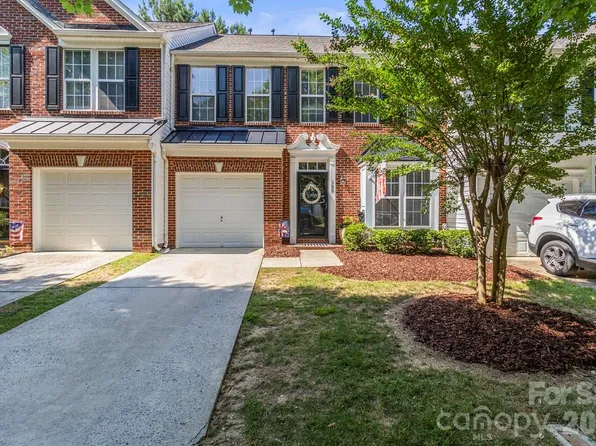 155 Cypress Landing Dr, Mooresville, NC 28117