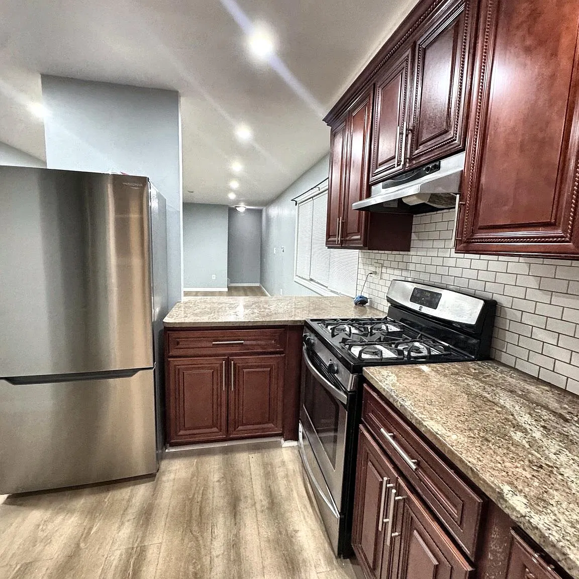 2 bed, 1.5 bath, 1000 sqft, $2,997 — Photo 1