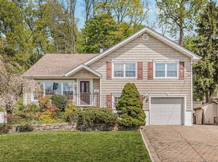 29 Montrose Rd, Yonkers, NY 10710