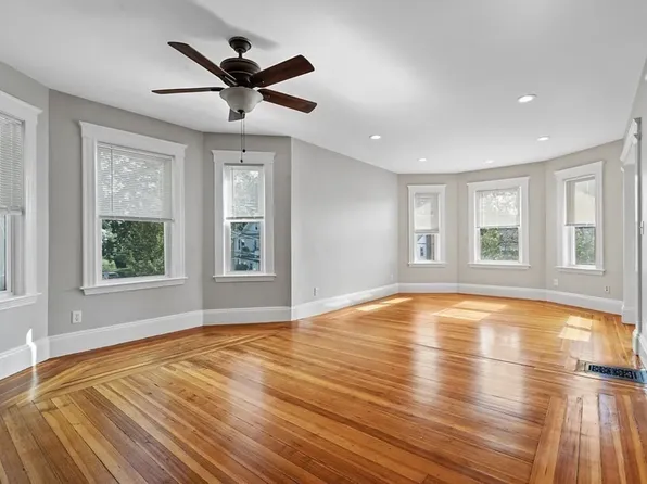 64 Creeley Rd #2, Belmont, MA 02478