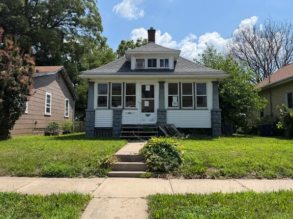 1809 43rd St, Rock Island, IL 61201