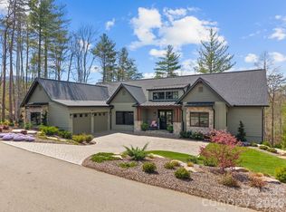 157 Riverbend Forest Dr, Asheville, NC 28805