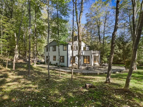 192 Westchester Avenue, Pound Ridge, NY 10576