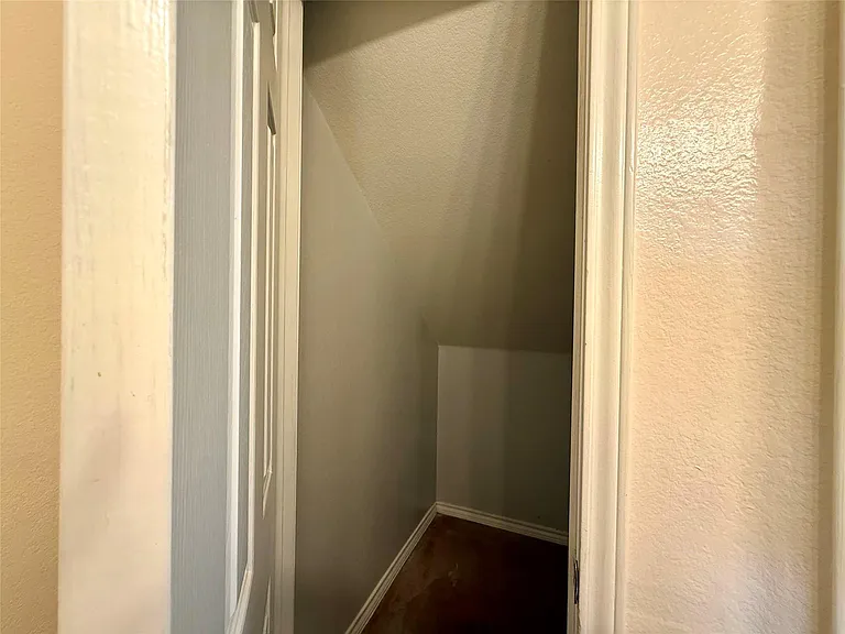 6912 Meador Ave #A — Photo 5