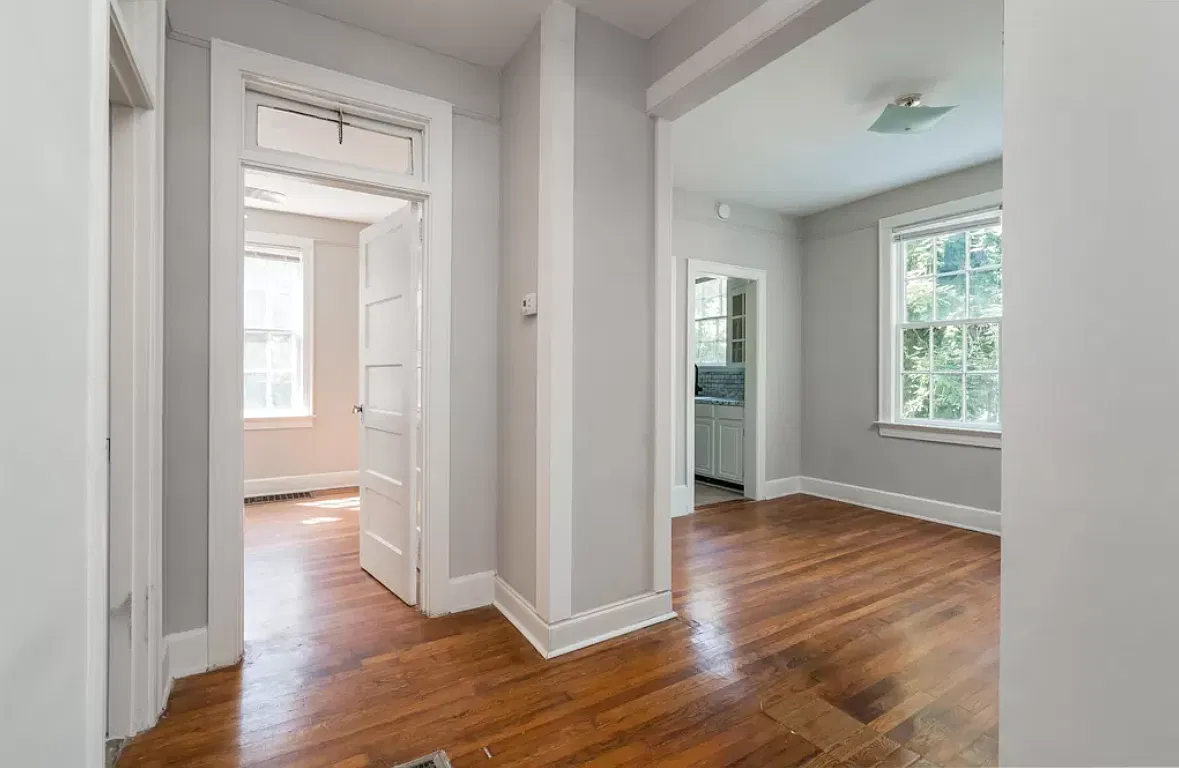 2 bed, 1.5 bath, 875 sqft, $1,795 — Photo 3