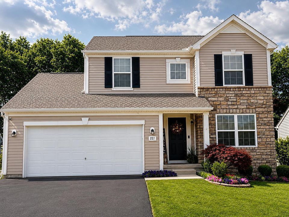 1st image of 221 Dowler Dr