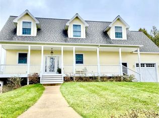 2573 S Cherry Tree Ln, Suttons Bay, MI 49682