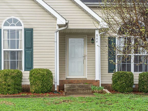 3rd image of 864 Gordon Pl