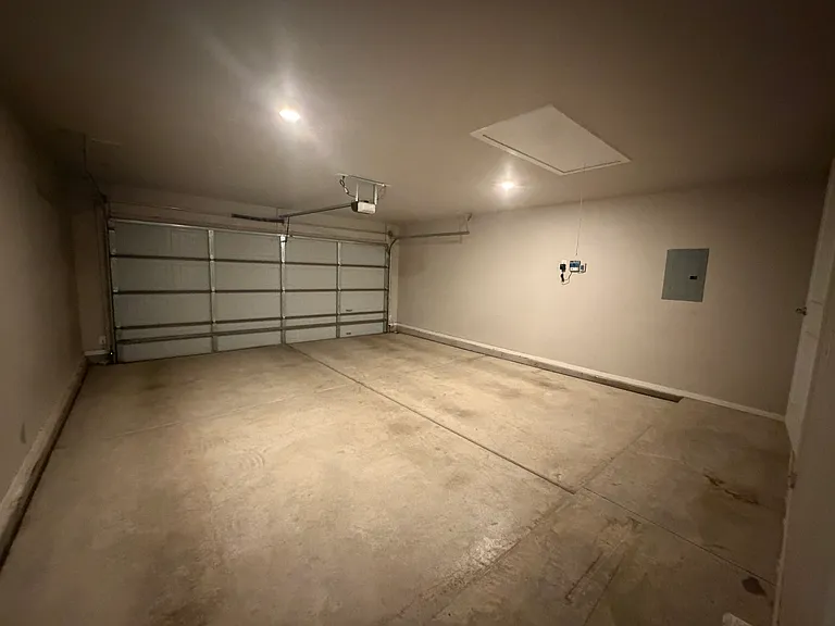 10424 Xenia Ave — Photo 8