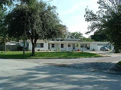 1st image of 118 Bell Pl