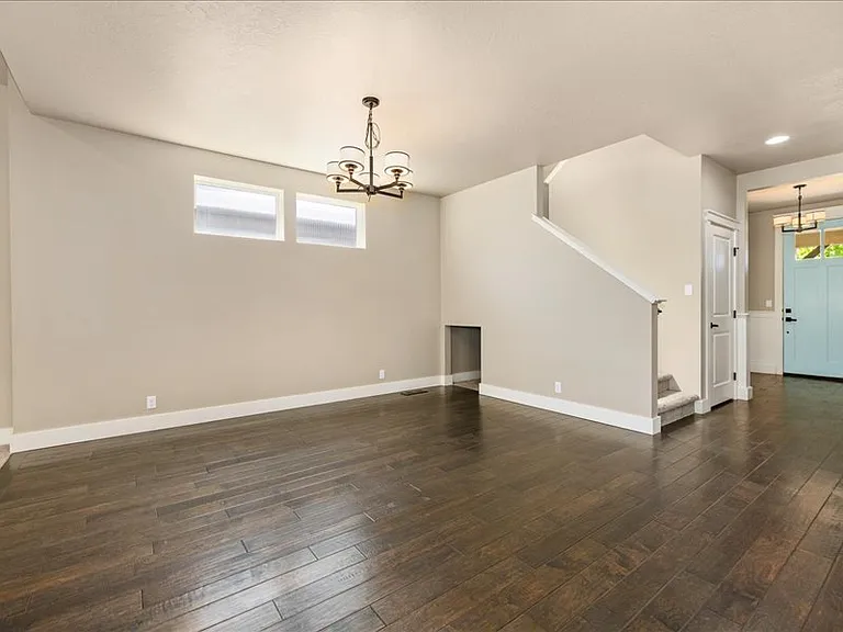 1250 W Laughton Dr — Photo 9