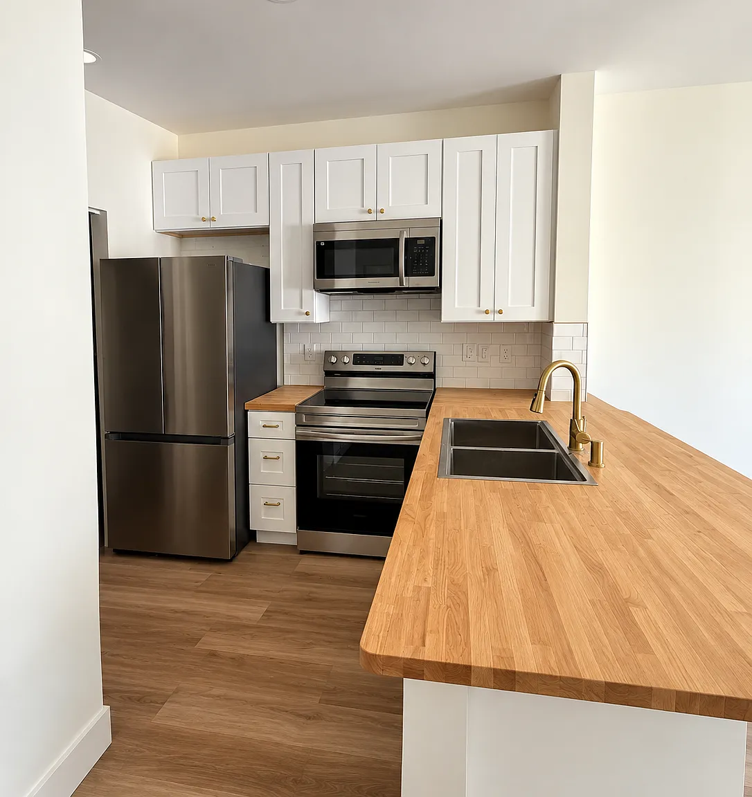 4211 Chatham Oak Ct — Photo 2