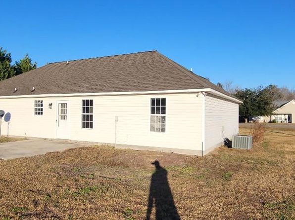 114 Sweetbriar Ln, Ocilla, GA 31774