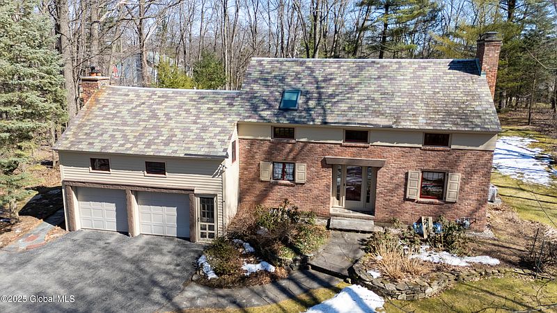 2nd image of 780 St. David's Lane